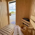 Hausboot Fjord Schleiliebe Mit Biosauna Und Dachterrasse In Hotel en barco