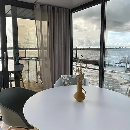 Úszó hotel Hausboot Fjord Schleiliebe Mit Biosauna Und Dachterrasse In Schleswig