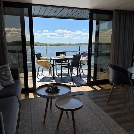 Úszó hotel Hausboot Fjord Schleiliebe Mit Biosauna Und Dachterrasse In *