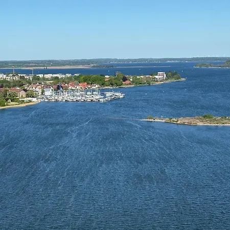 Hausboot Fjord Schleiliebe Mit Biosauna Und Dachterrasse In Schleswig